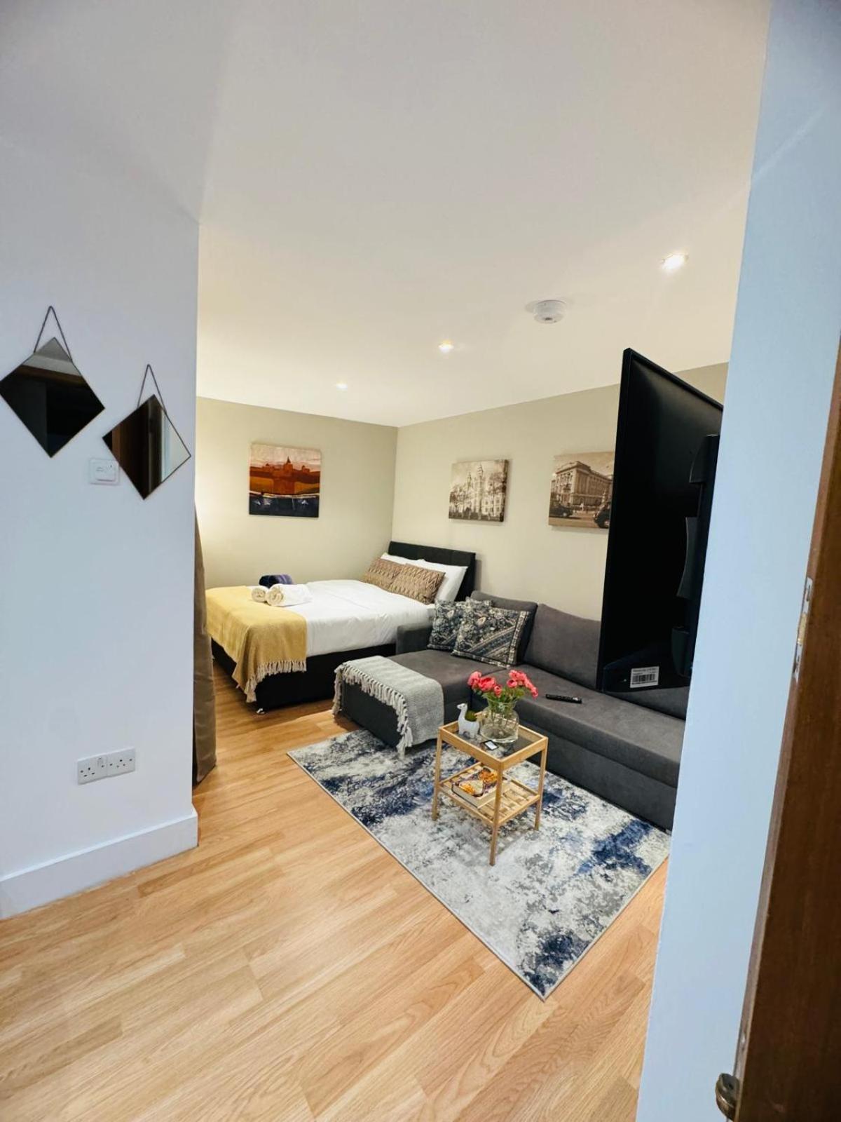 New In Marylebone * Londra
